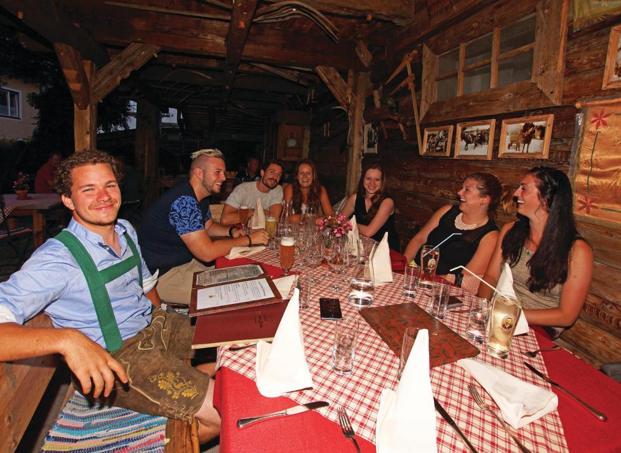 Gasthof Zacherlbraeu Bruck an der Grossglocknerstrasse Exterior photo