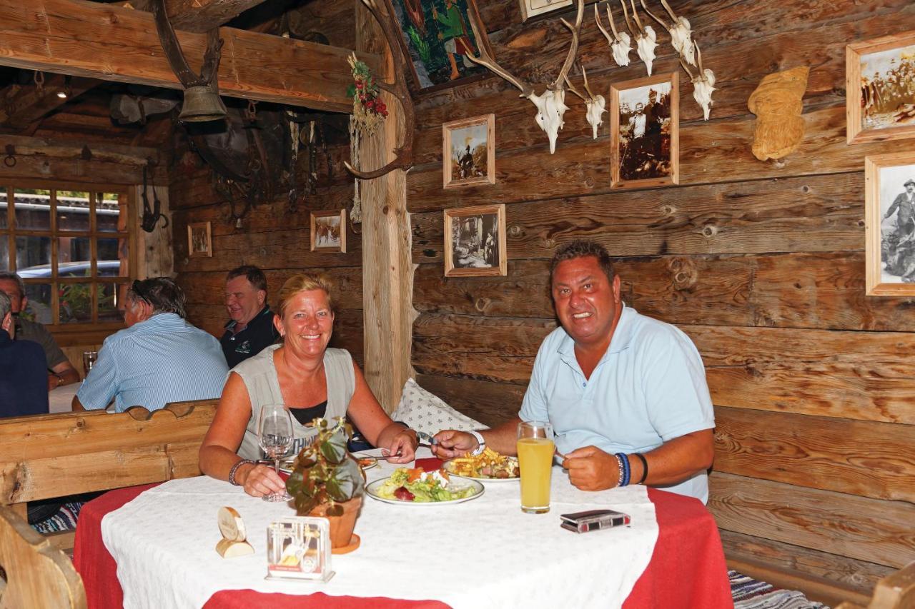 Gasthof Zacherlbraeu Bruck an der Grossglocknerstrasse Exterior photo